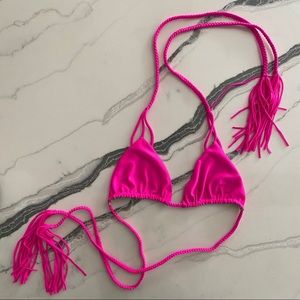 Acacia bikini top in Guava Pop size Large 💕✨